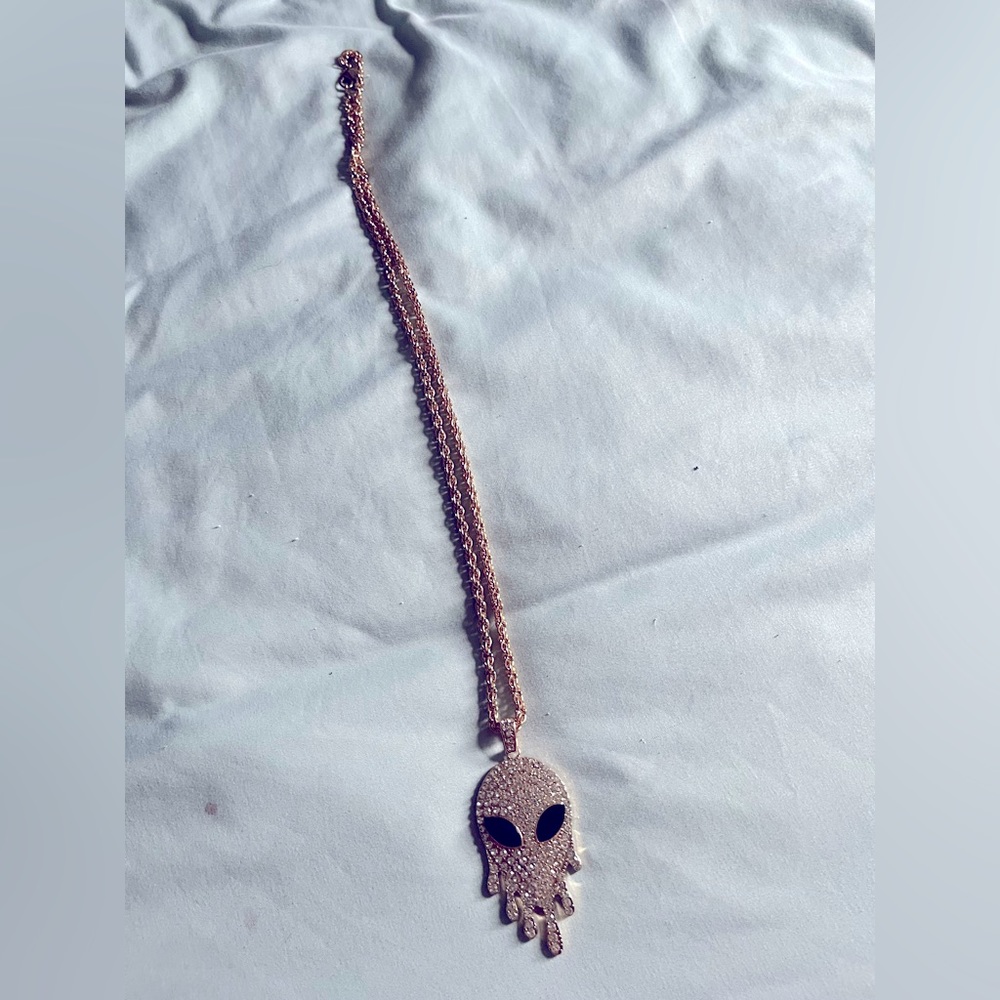 Alien chain